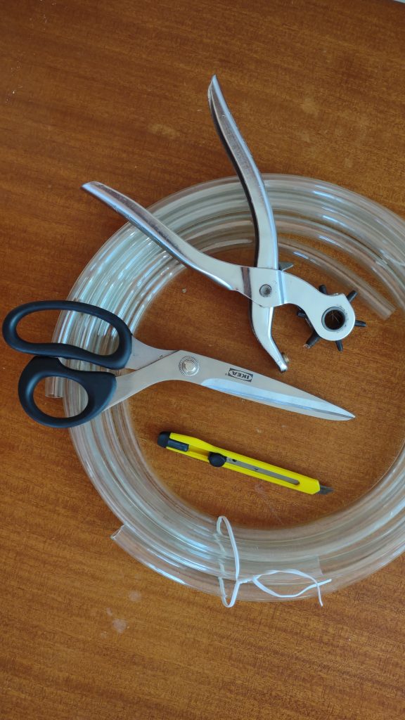 All you need for making the DIY Cross Fitting