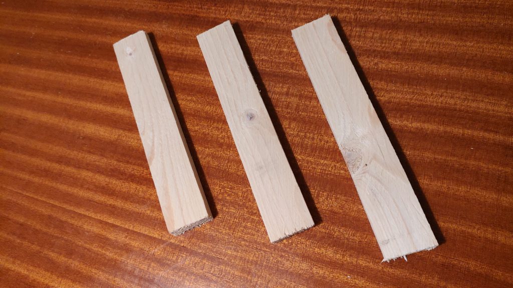 Three pieces of wood is the basic ingredients