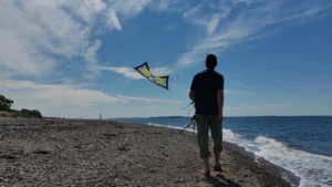 Sven flying an A-Quad Hardcore one handed